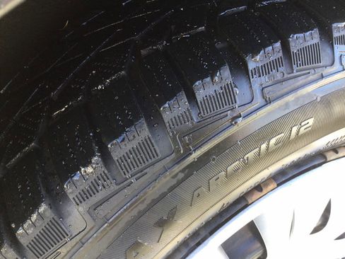 Used 2014 Toyota Camry LE image 29