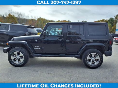 Used 2017 Jeep Wrangler Unlimited Sahara w/ Max Tow Package image 9