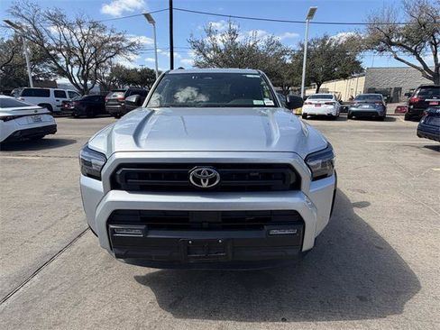 Certified 2025 Toyota 4Runner SR5 image 2