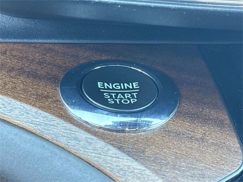 Certified 2022 Ford Explorer King Ranch w/ Class IV Trailer Tow Package image 39