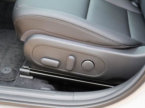 New 2026 Hyundai Kona SEL Premium image 24