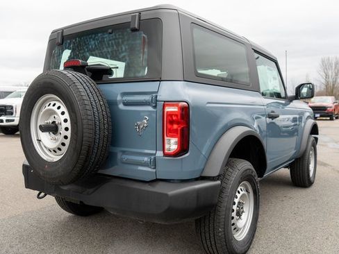 New 2025 Ford Bronco Base image 5