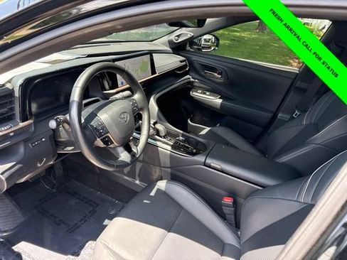 Used 2024 Toyota Crown Platinum AWD/4WD image 42