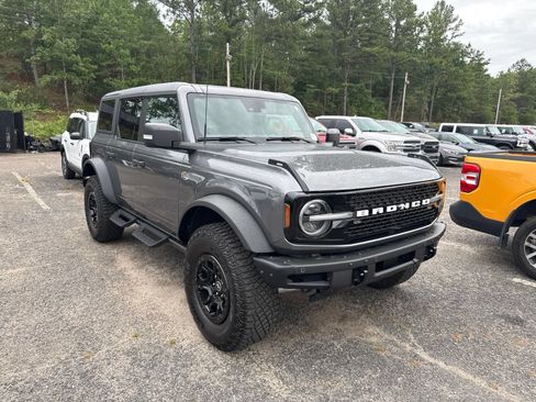 Used 2023 Ford Bronco Wildtrak AWD/4WD image 1