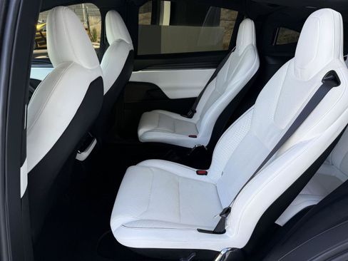 Used 2022 Tesla Model X Plaid AWD/4WD image 16