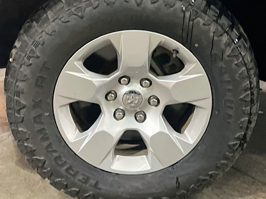Used 2022 RAM 1500 Big Horn AWD/4WD image 31