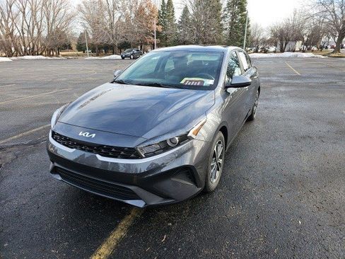 Used 2023 Kia Forte LXS image 2
