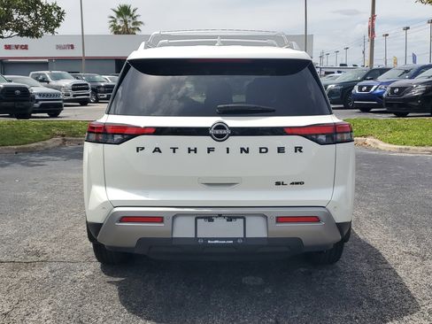 Certified 2023 Nissan Pathfinder SL w/ Black Appearance Package AWD/4WD image 5