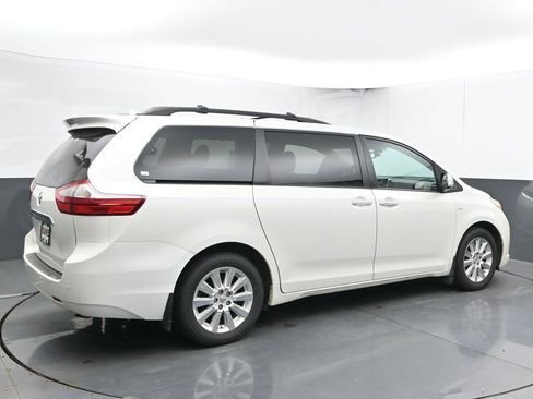 Used 2016 Toyota Sienna Limited Premium AWD/4WD image 10