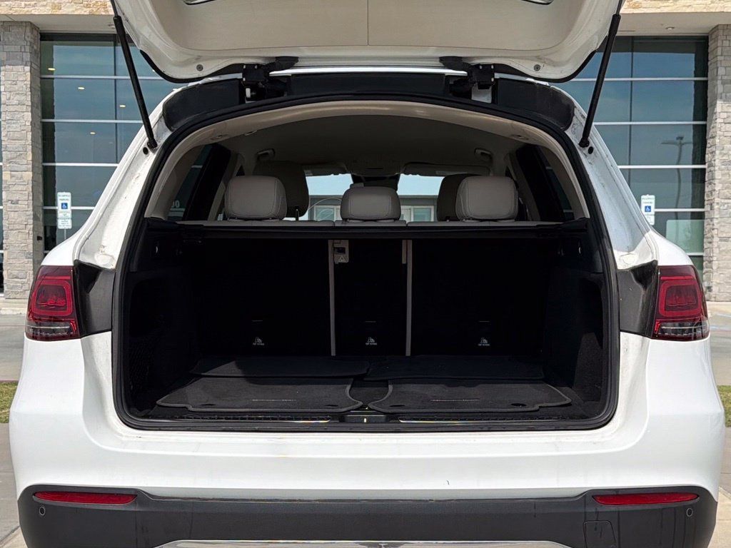 Used 2022 Mercedes-Benz GLC 300 w/ Premium Package Lite image 28