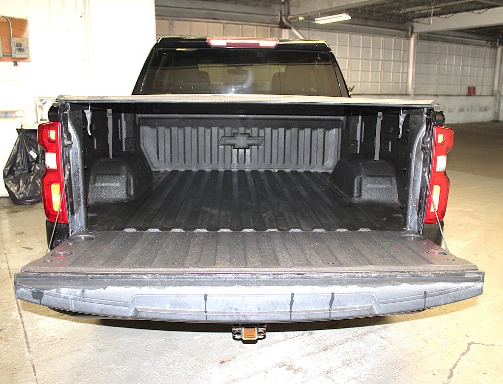 Used 2020 Chevrolet Silverado 1500 Custom w/ Custom Value Package AWD/4WD image 34