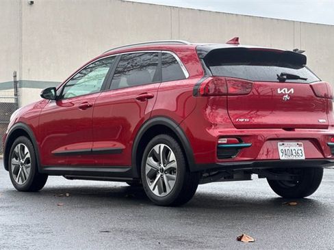 Used 2022 Kia Niro EX Premium image 6
