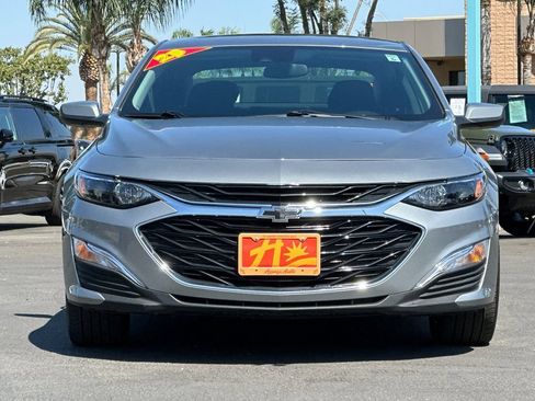 Used 2025 Chevrolet Malibu RS FWD image 8