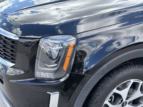 Used 2022 Kia Telluride EX FWD image 8