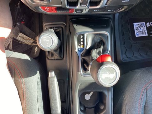 New 2025 Jeep Wrangler Unlimited Rubicon image 24