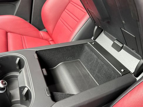 Used 2024 Porsche Cayenne Turbo GT image 27