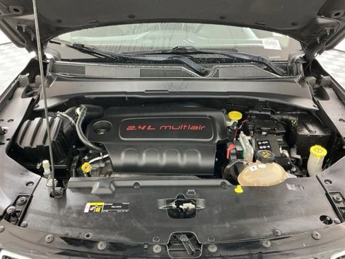 Used 2018 Jeep Compass Latitude w/ Popular Equipment Group image 30