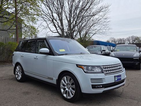 Used 2017 Land Rover Range Rover Supercharged AWD/4WD image 8