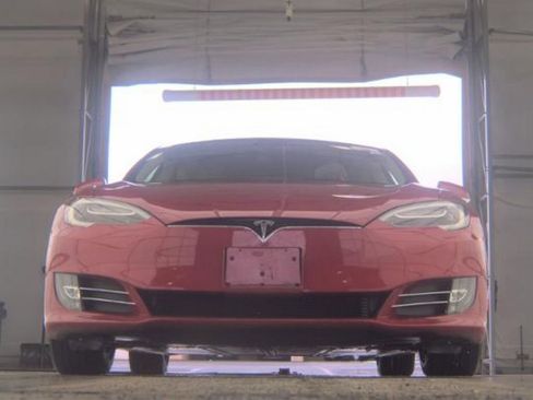 Used 2017 Tesla Model S 75 image 3