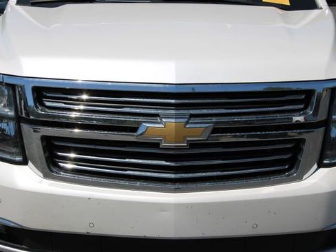Used 2016 Chevrolet Tahoe LTZ AWD/4WD image 11