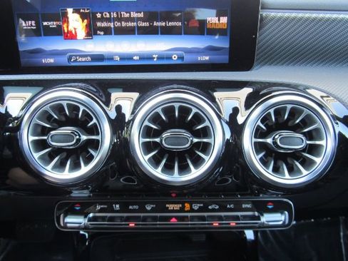 Used 2024 Mercedes-Benz CLA 250 CLA w/ Exclusive Package image 41