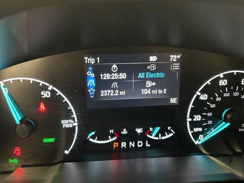 Used 2023 Ford Maverick XLT image 10