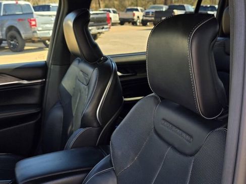 Used 2022 Jeep Grand Cherokee L Overland w/ Luxury Tech Group IV image 25