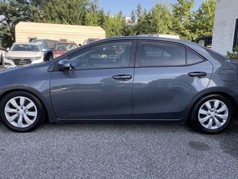 Used 2014 Toyota Corolla LE FWD image 4