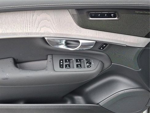 New 2026 Volvo XC90 B6 Ultra image 6
