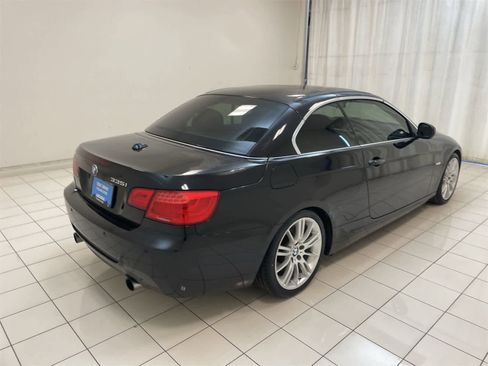 Used 2013 BMW 335i Convertible image 27