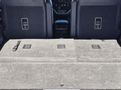 Used 2023 Subaru Ascent Limited image 24