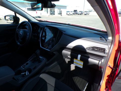 Used 2025 Subaru Crosstrek 2.0i Premium image 17