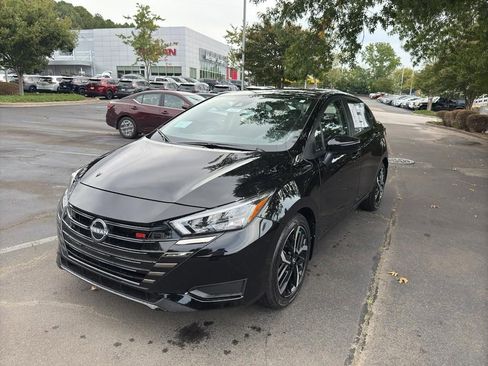 New 2025 Nissan Versa SR image 3