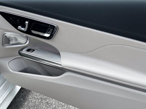 Certified 2025 Mercedes-Benz CLE 300 4MATIC Coupe w/ AMG Line image 17