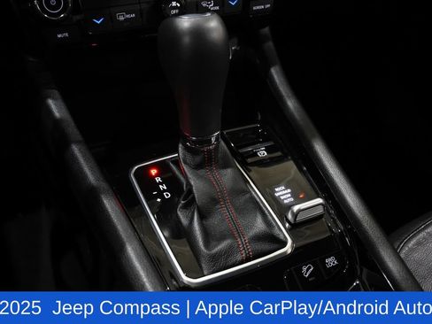 Used 2025 Jeep Compass Trailhawk AWD/4WD image 24