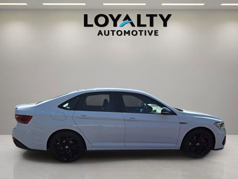 Used 2023 Volkswagen Jetta GLI Autobahn FWD image 7