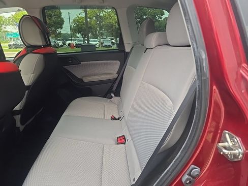 Used 2018 Subaru Forester 2.5i w/ Alloy Wheel Package AWD/4WD image 12