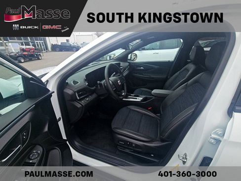 Used 2024 Buick Envista Sport Touring w/ Convenience I Package FWD image 11