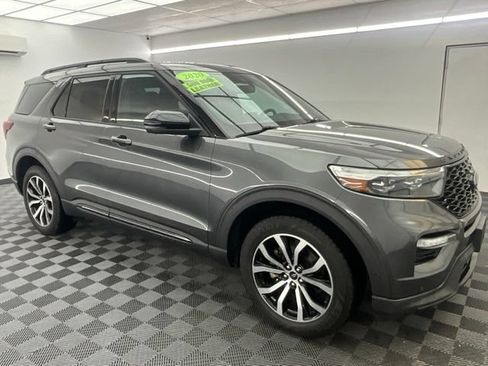 Used 2020 Ford Explorer ST w/ Premium Technology Package AWD/4WD image 3