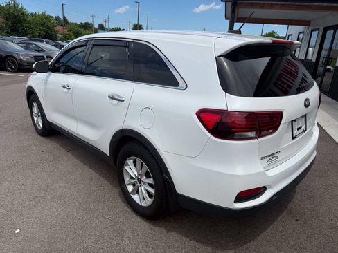 Used 2019 Kia Sorento FWD image 11