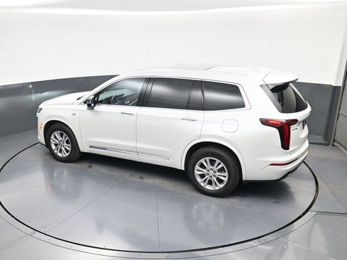 Used 2024 Cadillac XT6 Luxury w/ LPO, Floor Liner Package AWD/4WD image 29
