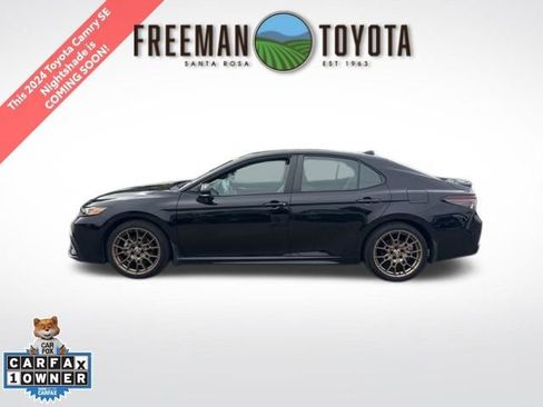 Used 2024 Toyota Camry SE image 1