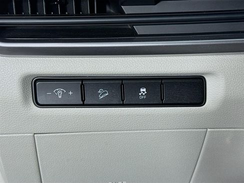 Certified 2024 Kia Telluride S image 10