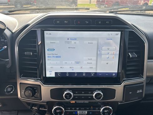 Used 2022 Ford F350 Platinum w/ FX4 Off-Road Package image 16