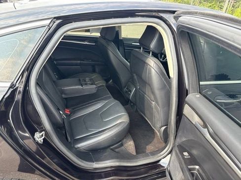 Used 2020 Ford Fusion Titanium FWD image 11