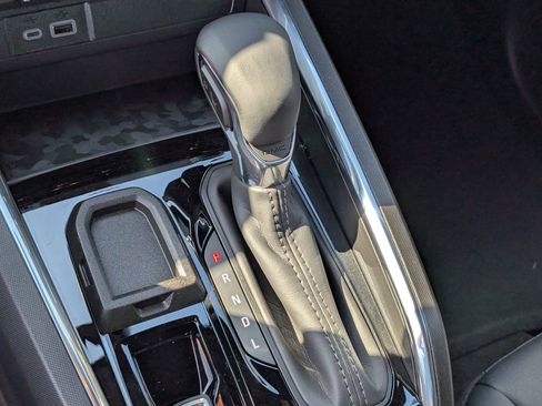 New 2026 GMC Canyon Elevation w/ Convenience Package image 28