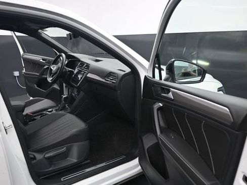 Used 2023 Volkswagen Tiguan SE R-Line AWD/4WD image 36