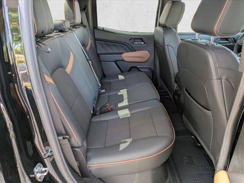 Used 2024 GMC Canyon AT4 AWD/4WD image 21