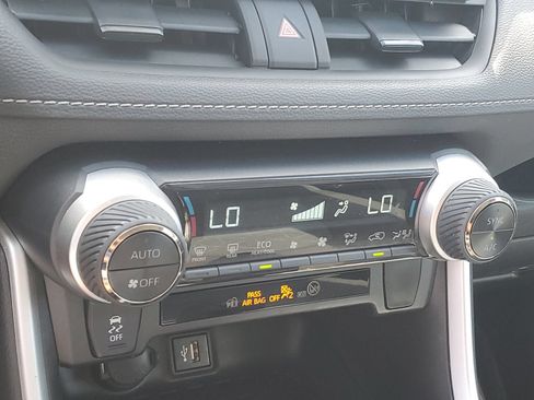 Certified 2024 Toyota RAV4 XLE AWD/4WD image 28