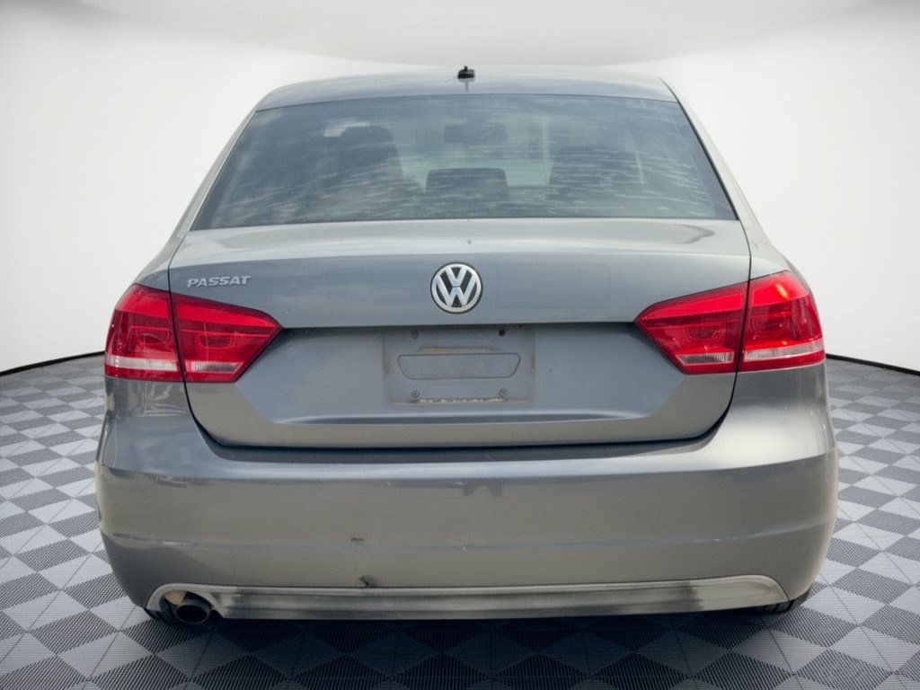 Used 2013 Volkswagen Passat 2.5 S FWD image 11